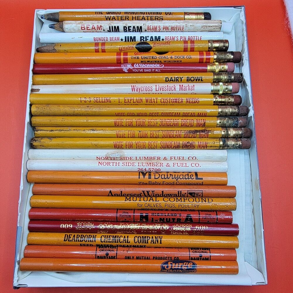 Vintage Round Carpenter Pencils In Plastic / Cardboard Case (Lot #4)